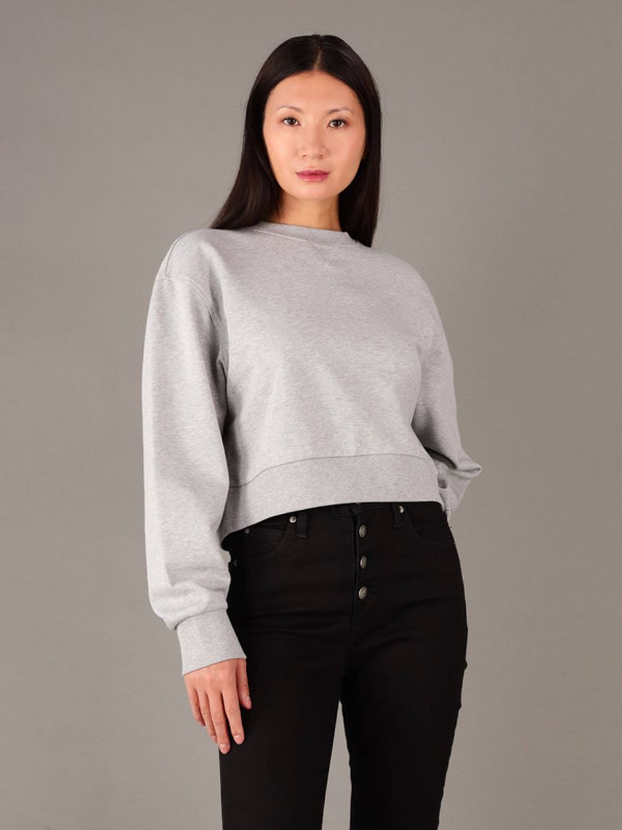 Sudadera-Calvin-Klein-Jeans-con-Monologo-Parche-Mujer-Gris