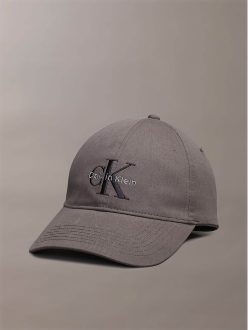 Gorra-Calvin-Klein-Monologo-Hombre-Gris-4G5004G-032