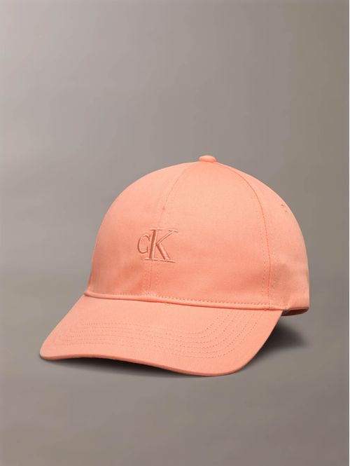 Gorra-Calvin-Klein-Monograma-Mujer-Naranja-4K5024G-800