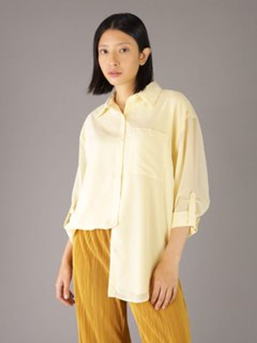 Camisa-Calvin-Klein-Logo-Mujer-Amarillo-44B902G-741