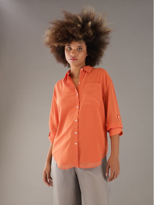 Blusa-Calvin-Klein-Placa-Logotipo-Mujer-Naranja-44B902G-801