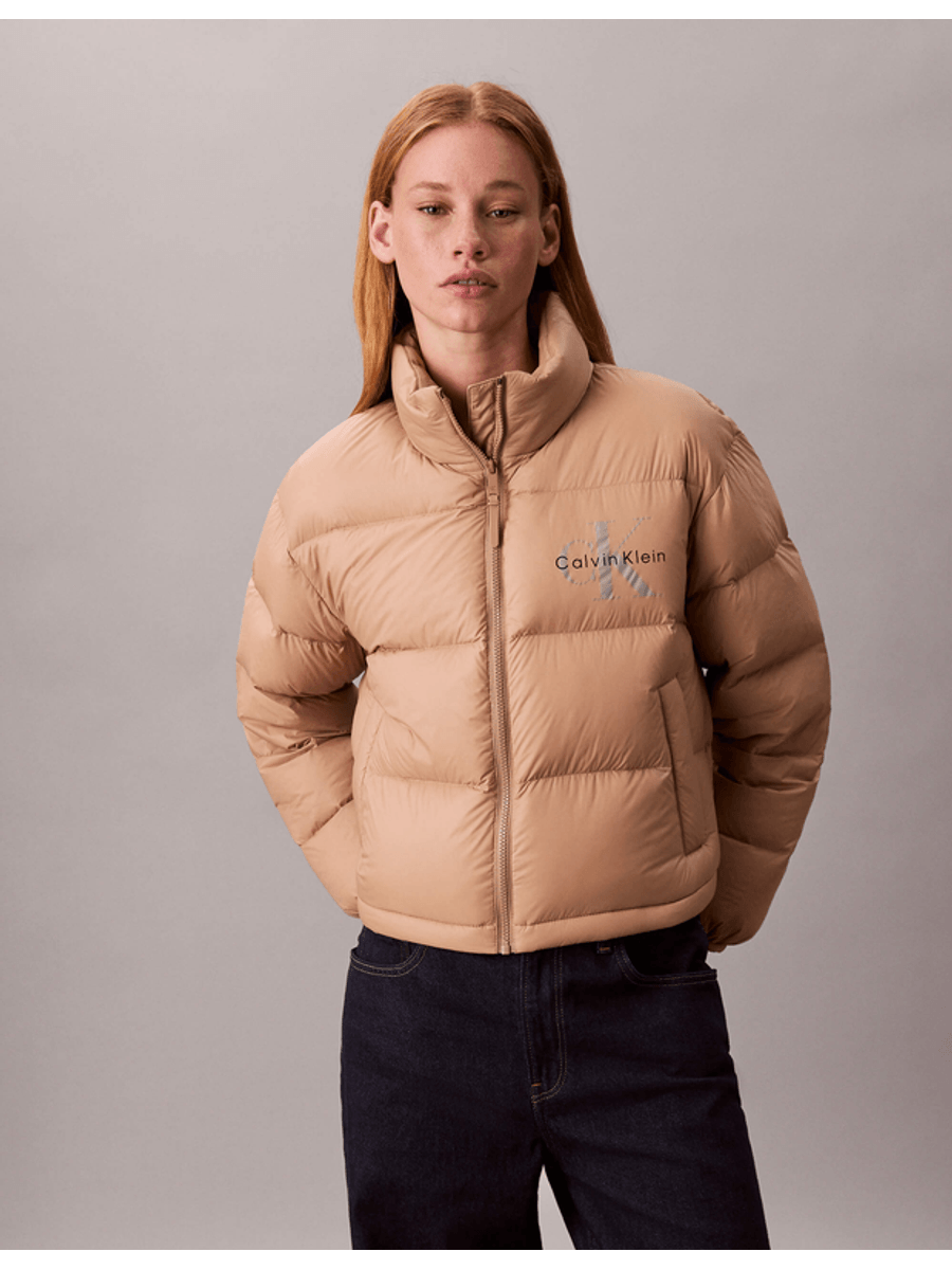 Chamarra-Puffer-con-Monologo-Calvin-Klein-Mujer-Cafe-47D503G-200