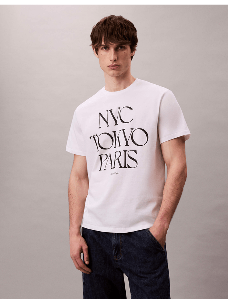 Playera-grafica-Flagship-City-Calvin-Klein-Hombre-Blanco-4RD809G-110