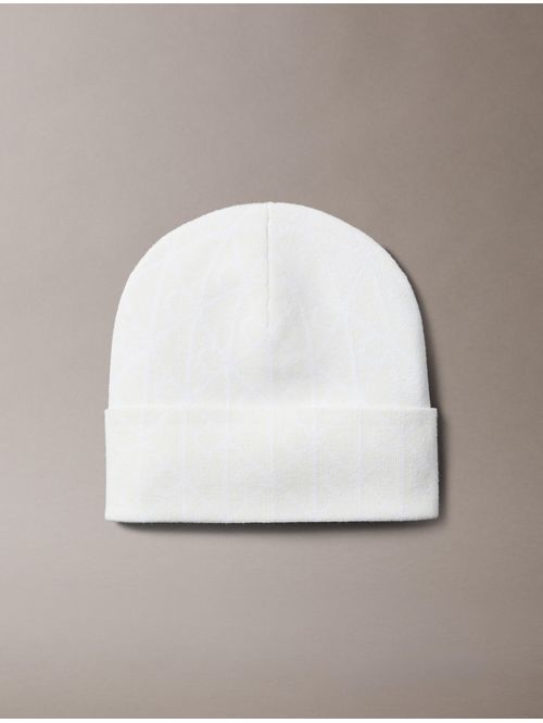 Gorro-Beanie-Emblema-Calvin-Klein-Hombre-Beige-4D8050G-250