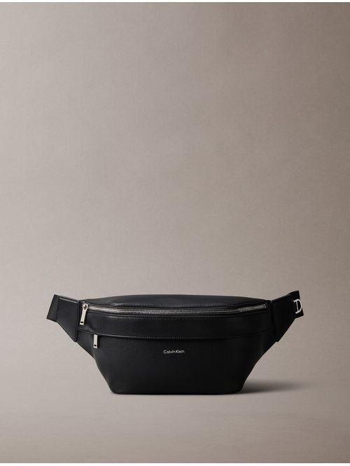 Cangurera-Raised-Calvin-Klein-Hombre-Negro-4D3161G-UB1