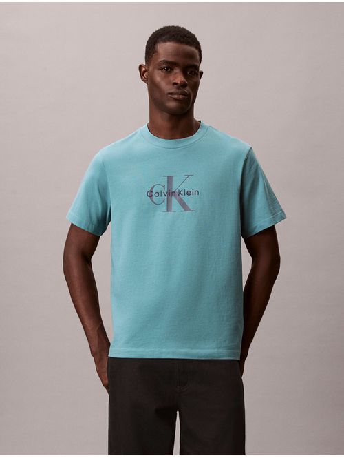 Playera-Calvin-Klein-Hero-Monologo-Hombre-Azul-4RB862G-2IR