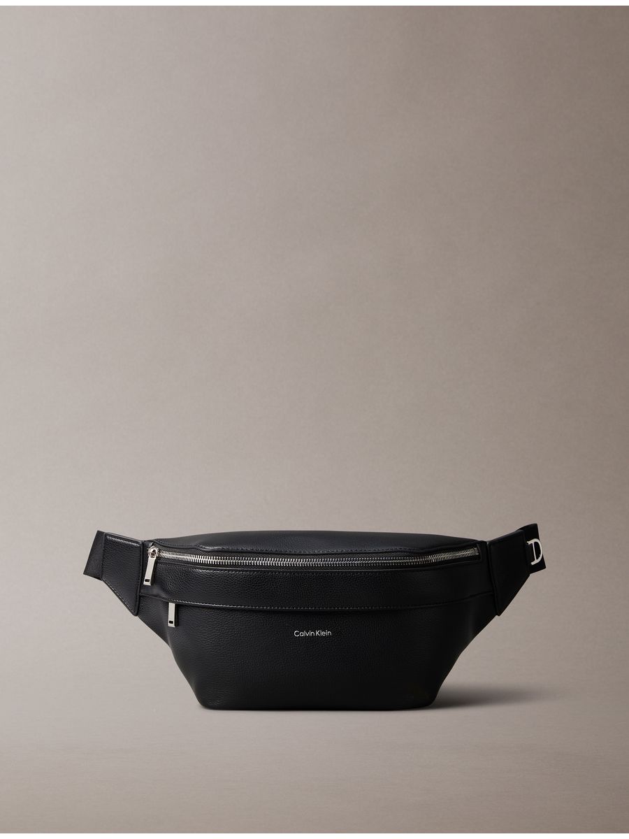 Cangurera-Raised-Calvin-Klein-Hombre-Negro-4D3161G-UB1