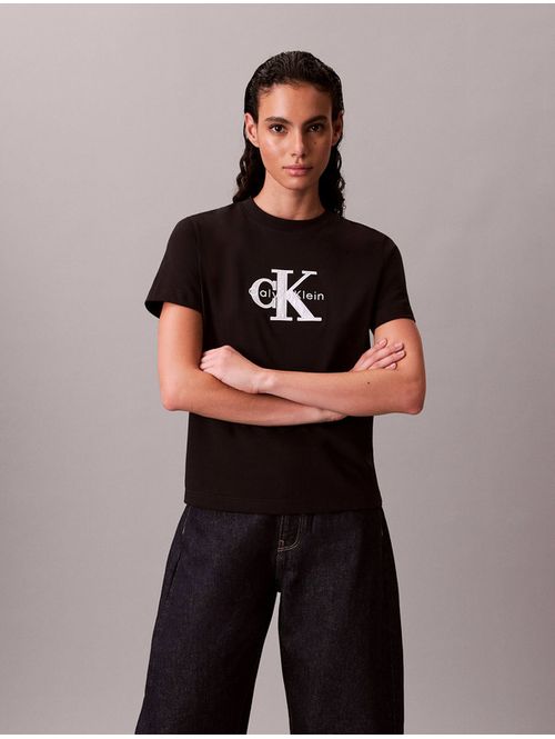 Playera-Calvin-Klein-Monologo-Foil-Hero-Mujer-Negro-47E819G-UB1