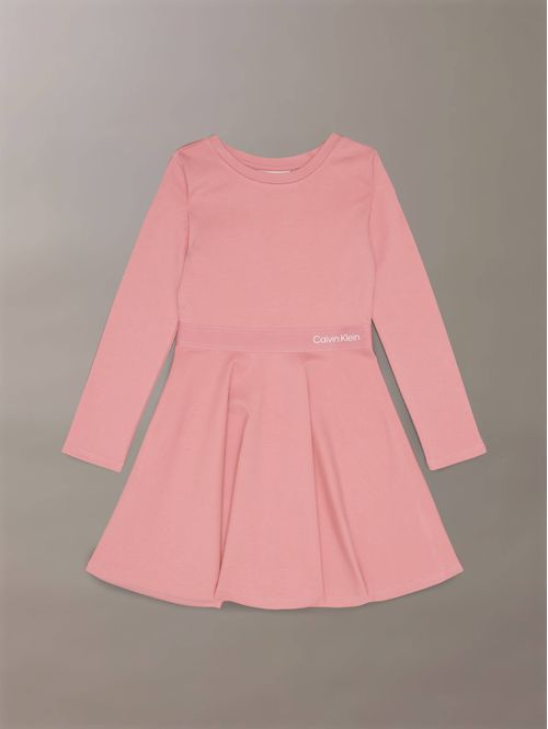 Vestido-Calvin-Klein-con-Logotipo-Cinta-Nina-Rosa-IG0IG02666-VAZ