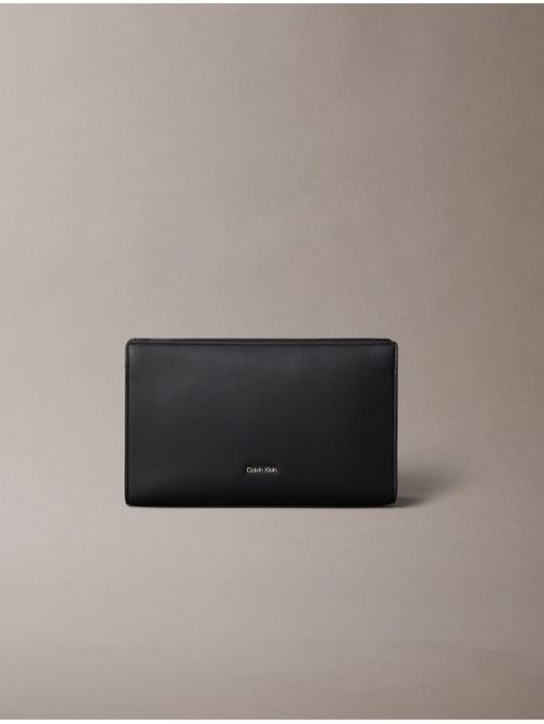 bolso-de-mano-calvin-klein-raised-hombre-negro-4d1232g-ub1