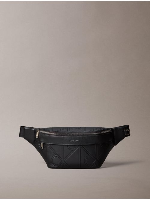 cangurera-calvin-klein-emblem-hombre-negro-4d3332g-ub1