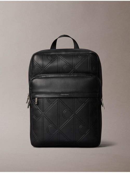 mochila-calvin-klein-emblem-emboss-hombre-negro-4d3398g-ub1