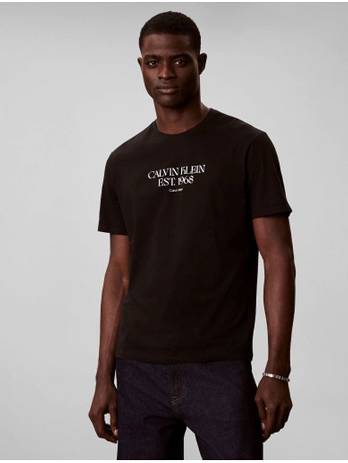 playera-calvin-klein-grafica-jeans-hombre-negro-4rf804g-ub1