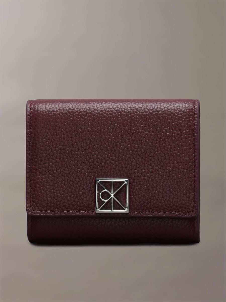 cartera-calvin-klein-emblem-hw-mujer-rosa-4f1128g-z1k