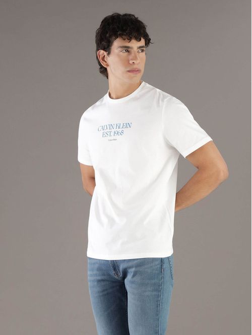 playera-calvin-klein-logo-hombre-blanco-4rf804g-yaf