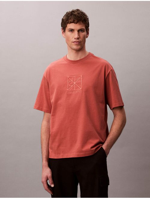playera-calvin-klein-jeans-emblem-graphic-hombre-cafe-4rf817g-0kl