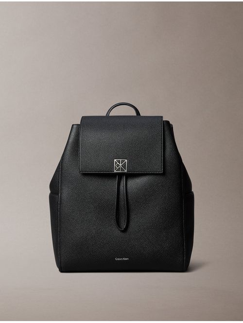 mochila-calvin-klein-pebble-mujer-negro-4f3553g-ub1