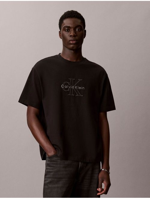 playera-calvin-klein-linen-applique-monologo-hombre-negro-4rg814g-ub1
