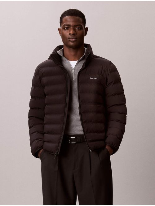 chamarra-calvin-klein-puffer-con-logo-hombre-negro-4lg503g-ub1