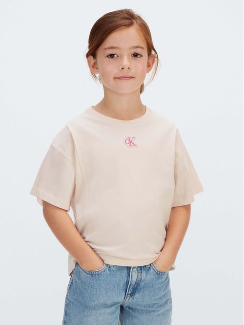 playera-calvin-klein-pintuck-con-monograma-nina-rosa-lvcksja22g-tev