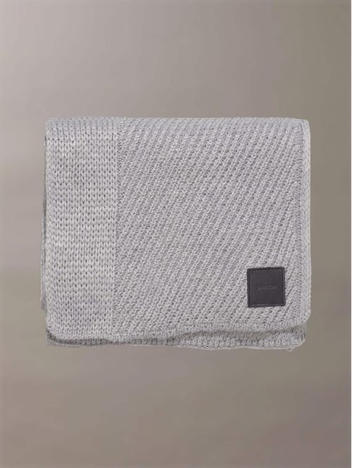 Bufanda-Calvin-Klein-Tejido-de-Punto-Hombre-Gris-CKMC523208-032