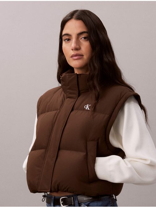 chamarra-puffer-corta-con-mangas-desmontables-calvin-klein-mujer-cafe-47h509g-wfm