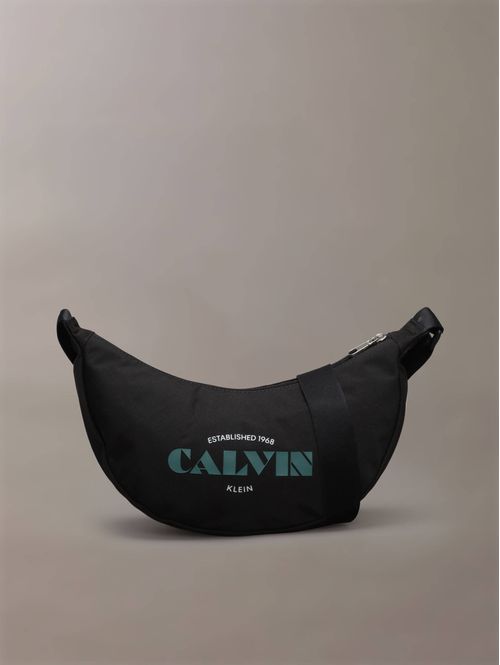 cangurera-calvin-klein-con-logo-hombre-negro-4d3448g-ub1