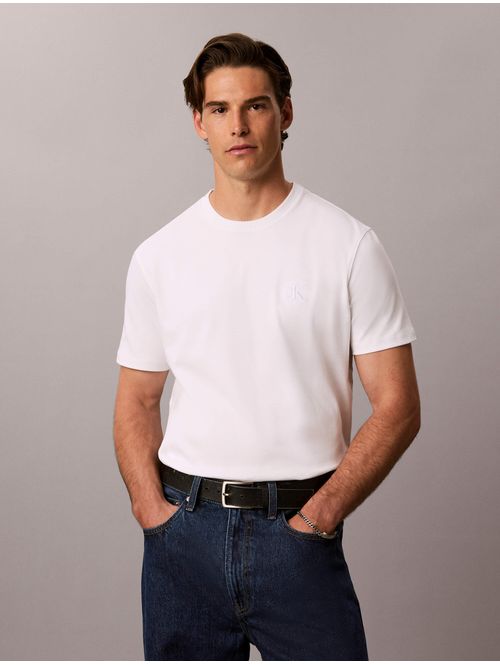 playera-varsity-interlock-calvin-klein-hombre-blanco-4rh808g-yaf
