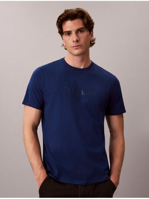 playera-logo-grafica-calvin-klein-hombre-azul-4rh877g-5ma