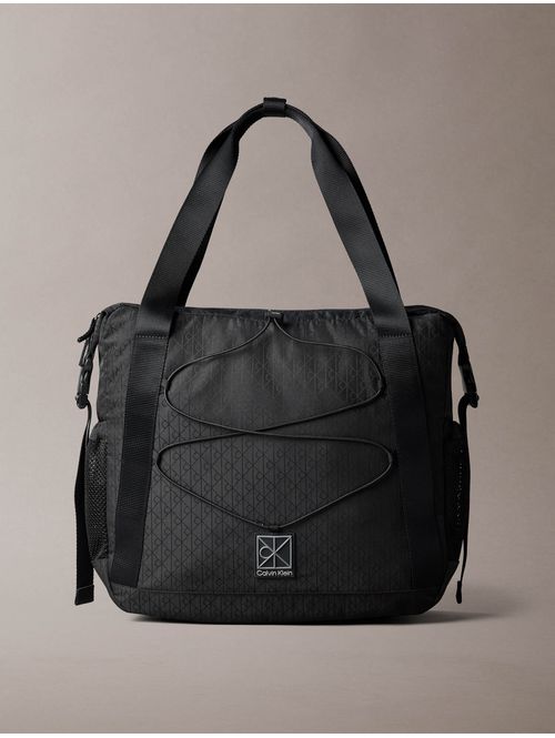 bolsa-tote-utility-emblem-calvin-klein-hombre-negro-4d3486g-ub1