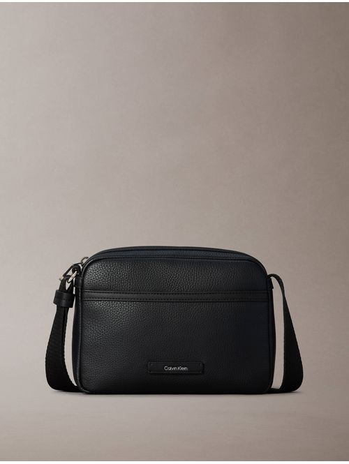 bolsa-camera-ck-must-calvin-klein-hombre-negro-4d3674g-ub1