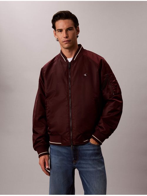 chamarra-bomber-varsity-nylon-calvin-klein-hombre-vino-4rh594g-gr9
