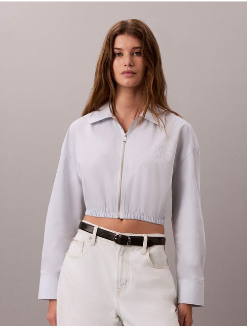camisa-cropped-popelina-calvin-klein-mujer-azul-claro-47h129g-ciq