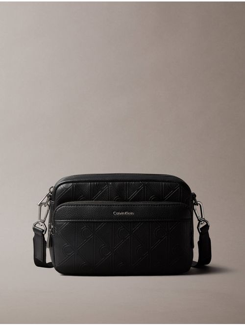 bolsa-camera-emblem-aop-calvin-klein-hombre-negro-4d3563g-ub1