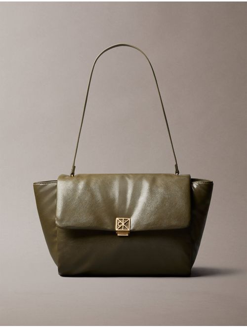 bolsa-satchel-padded-emblem-calvin-klein-mujer-verde-oscuro-4f3615g-li1
