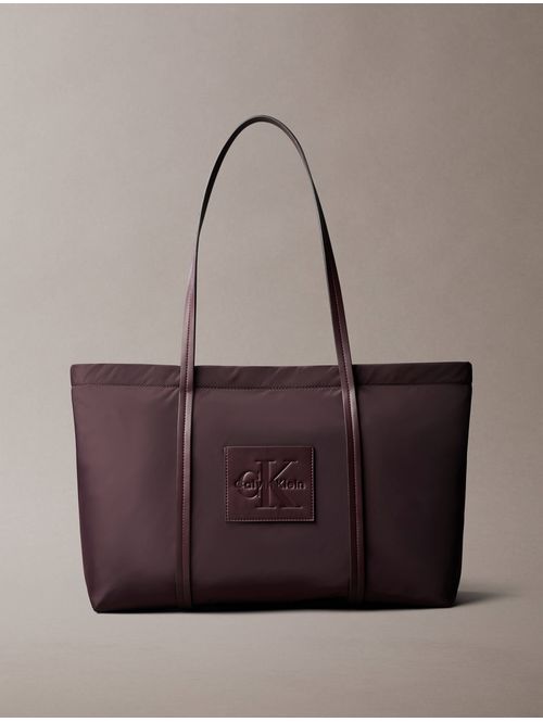 bolsa-tote-medium-nylon-calvin-klein-mujer-vino-4f3869g-bap